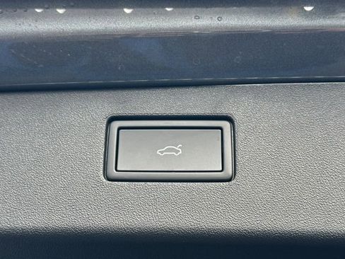 New 2026 Volkswagen Tiguan SE image 20