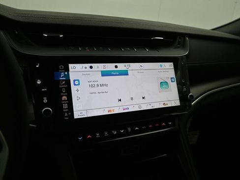 New 2026 Jeep Grand Cherokee Altitude image 13