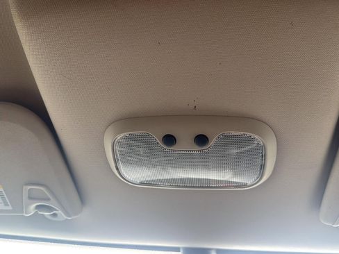 Used 2020 Dodge Journey SE image 27