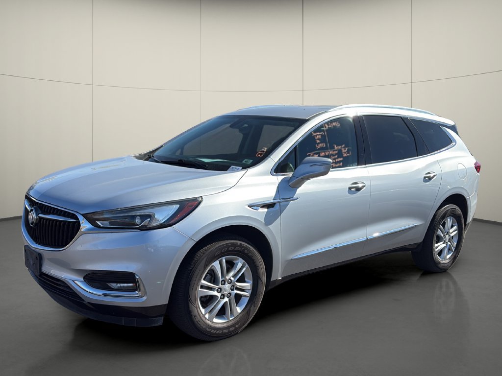 Used 2018 Buick Enclave Essence w/ Trailering Package FWD image 3