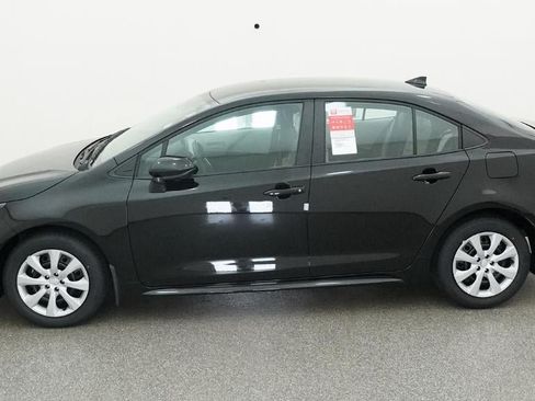 New 2026 Toyota Corolla LE FWD image 3