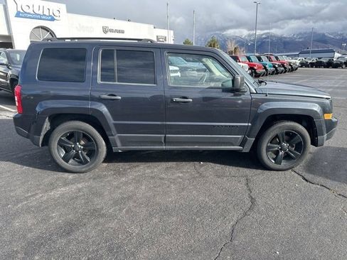 Used 2014 Jeep Patriot Sport w/ Southwest Package image 8