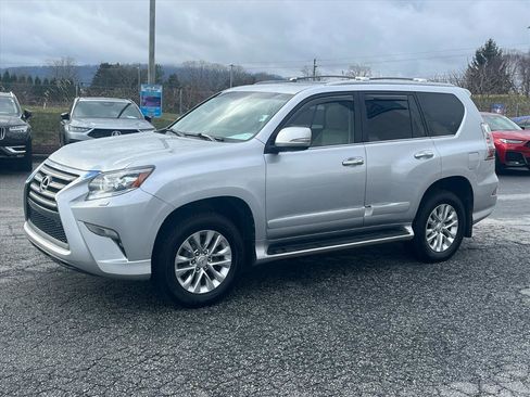 Used 2018 Lexus GX 460 image 5
