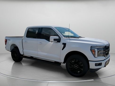 New 2025 Ford F150 Lariat w/ Equipment Group 502A High image 38