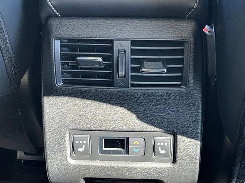 New 2026 Mitsubishi Outlander SEL image 15