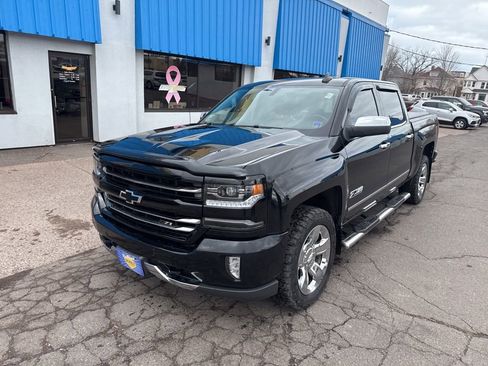 Used 2017 Chevrolet Silverado 1500 LTZ Z71 w/ LTZ Plus Package image 2