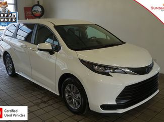 Used 2025 Toyota Sienna LE video 1