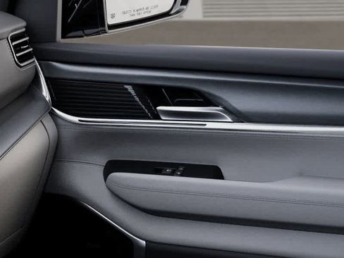 New 2026 Jeep Grand Wagoneer L Limited AWD/4WD image 25