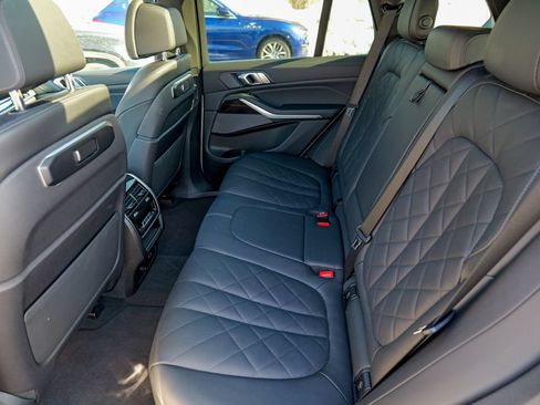 Used 2024 BMW X5 xDrive50e AWD/4WD image 26