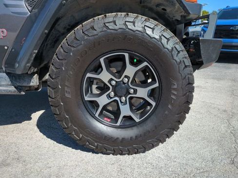 Used 2018 Jeep Wrangler Unlimited Rubicon image 11