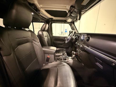 Used 2023 Jeep Gladiator Sport AWD/4WD image 30