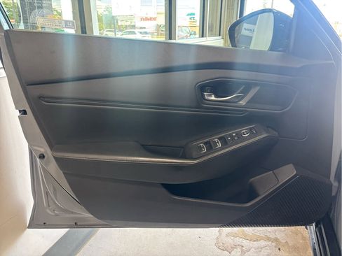Used 2023 Honda Accord Sport image 17