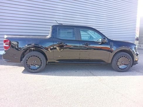 New 2026 Ford Maverick Lobo AWD/4WD image 2