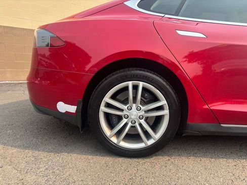 Used 2013 Tesla Model S RWD image 4