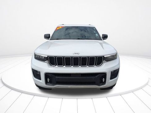 Used 2022 Jeep Grand Cherokee Overland AWD/4WD image 9