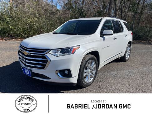 Used 2018 Chevrolet Traverse High Country image 1