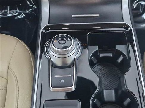 Used 2020 Ford Edge SEL w/ Convenience Package FWD image 12