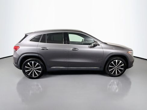 Used 2023 Mercedes-Benz GLA 250 w/ Premium Package image 11