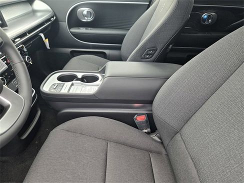 New 2026 Hyundai Ioniq 9 SE image 14