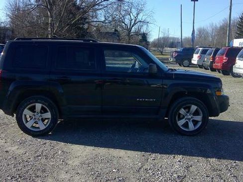 Used 2011 Jeep Patriot Latitude image 3