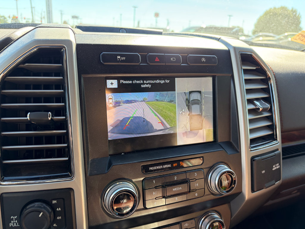 Used 2019 Ford F150 King Ranch w/ Equipment Group 601A Luxury AWD/4WD image 22
