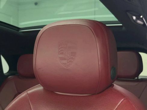 Used 2019 Porsche Cayenne AWD/4WD image 35