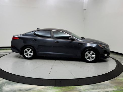 Used 2015 Kia Optima LX FWD image 4