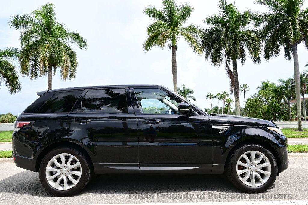 Used 2016 Land Rover Range Rover Sport HSE AWD/4WD image 3