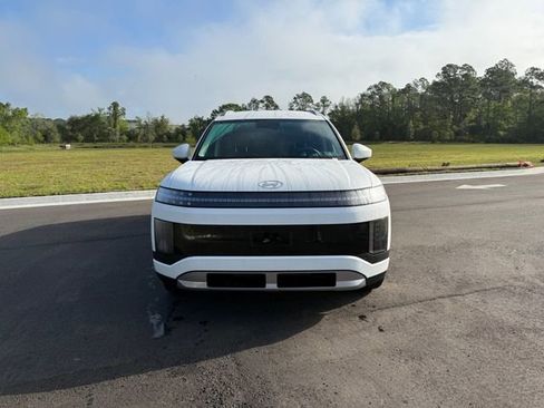 Used 2026 Hyundai Ioniq 9 SE AWD/4WD image 18