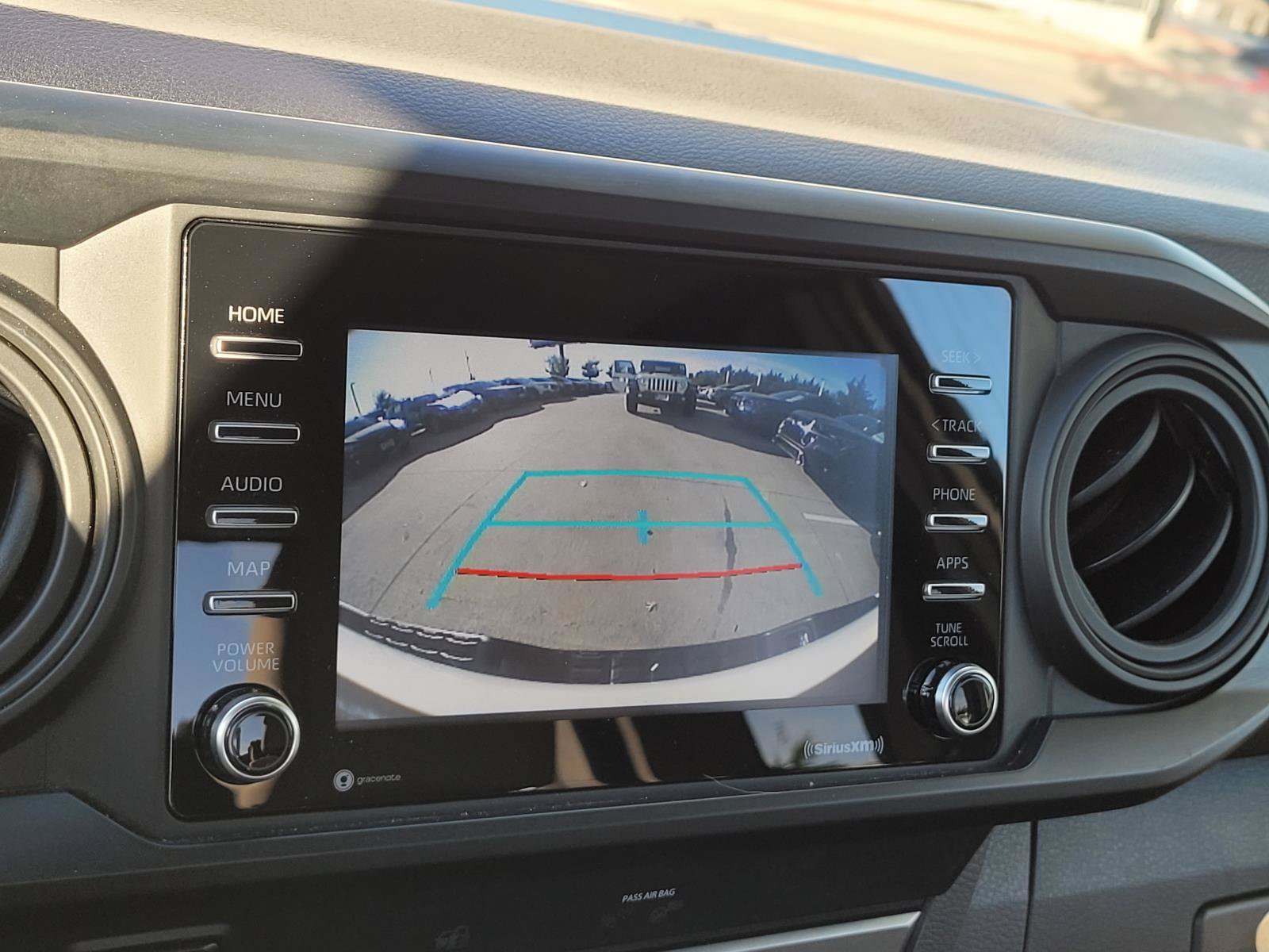Used 2020 Toyota Tacoma SR RWD image 10