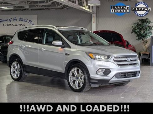Used 2018 Ford Escape Titanium image 2