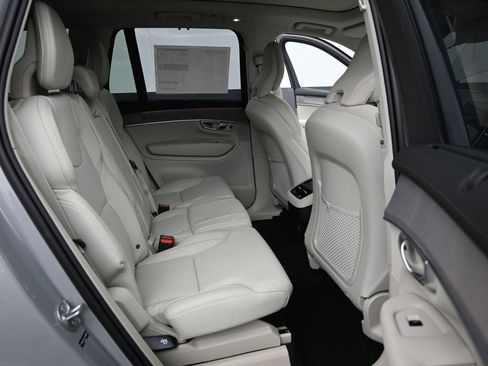 New 2026 Volvo XC90 B6 Ultra w/ Protection Package AWD/4WD image 17