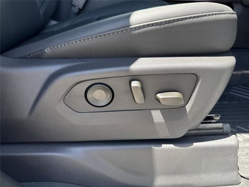 New 2026 Chevrolet Silverado 2500 LTZ w/ LTZ Plus Package AWD/4WD image 13