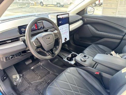 Certified 2023 Ford Mustang Mach-E Select w/ Comfort Package Lite image 17