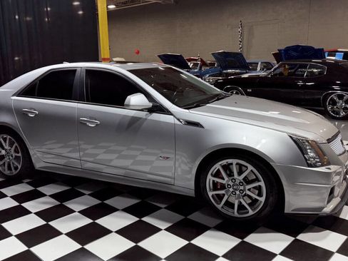 Used 2014 Cadillac CTS V image 10