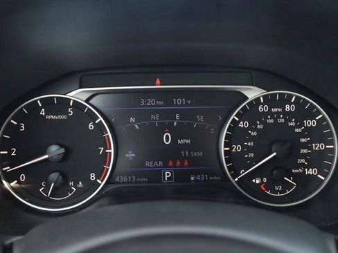 Used 2023 Nissan Altima 2.5 SR w/ SR Premium Package FWD image 12