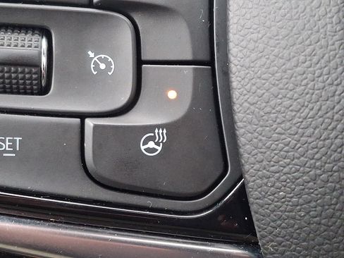 Used 2023 Buick Enclave Essence w/ Experience Buick Package AWD/4WD image 25