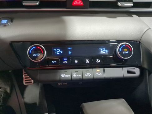 Used 2025 Hyundai Elantra Sport image 24