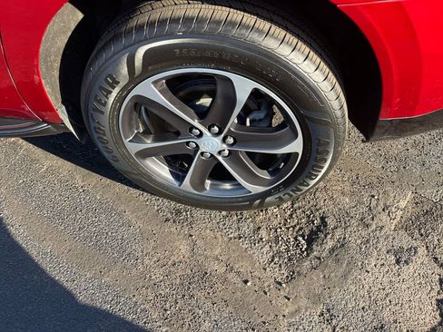 Used 2020 Buick Enclave Essence w/ LPO, Touring Package image 33