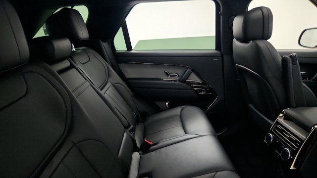 Used 2024 Land Rover Range Rover Sport SE AWD/4WD image 38