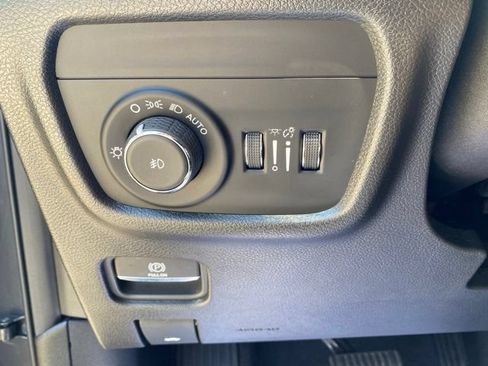 Certified 2022 Jeep Grand Cherokee L Limited AWD/4WD image 14