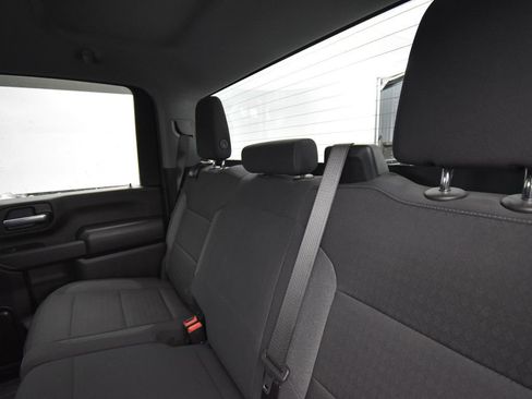 Used 2025 Chevrolet Silverado 2500 Custom w/ Custom Value Package image 12