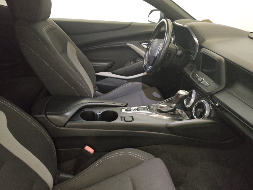 Used 2020 Chevrolet Camaro LT w/ RS Package RWD image 21