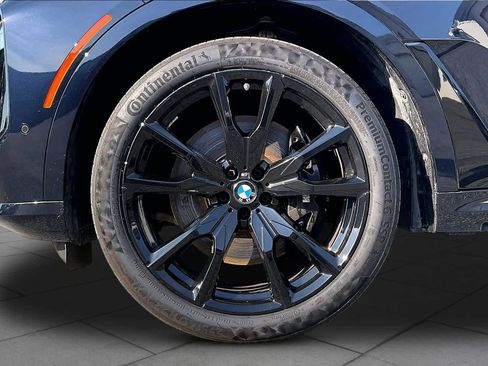 Used 2025 BMW X7 xDrive40i w/ M Sport Package AWD/4WD image 10