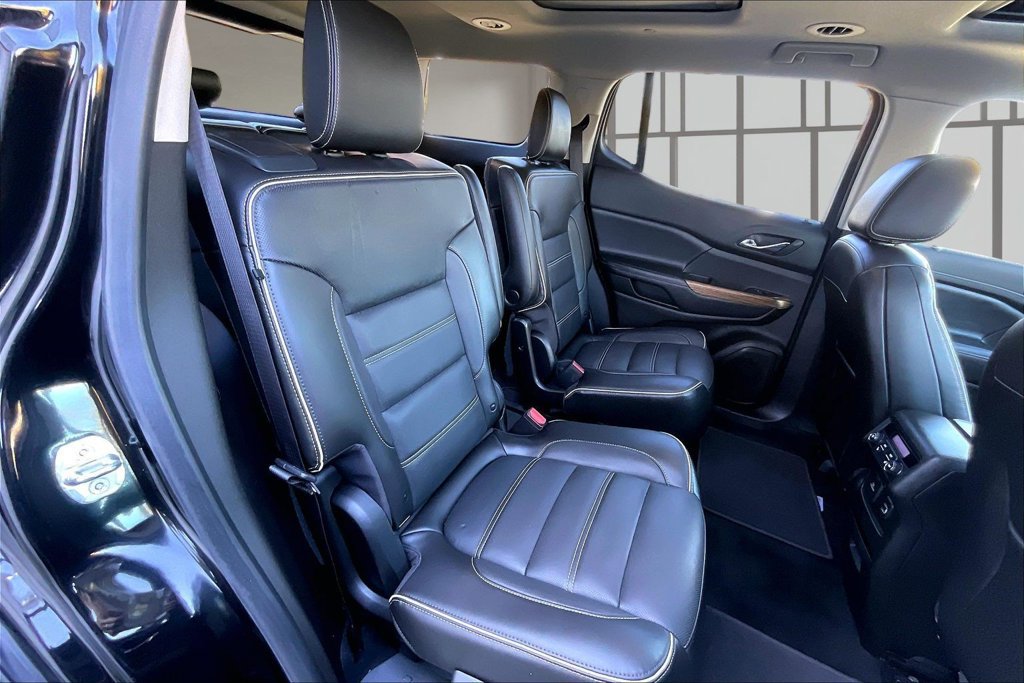 Used 2019 GMC Acadia Denali w/ Technology Package AWD/4WD image 26