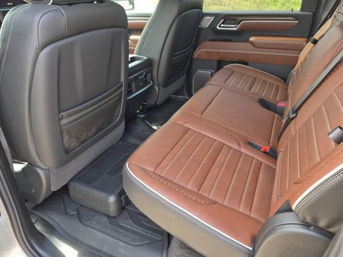 New 2026 GMC Sierra 2500 Denali Ultimate w/ Max Trailering Package image 12