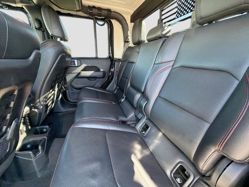 Used 2020 Jeep Gladiator Rubicon image 20