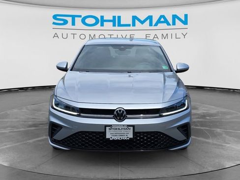 Used 2026 Volkswagen Jetta Sport FWD image 2