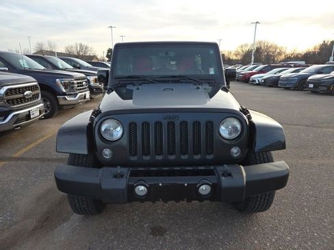 Used 2014 Jeep Wrangler Unlimited Sahara image 7
