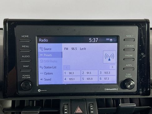 Used 2020 Toyota RAV4 XLE Premium image 21